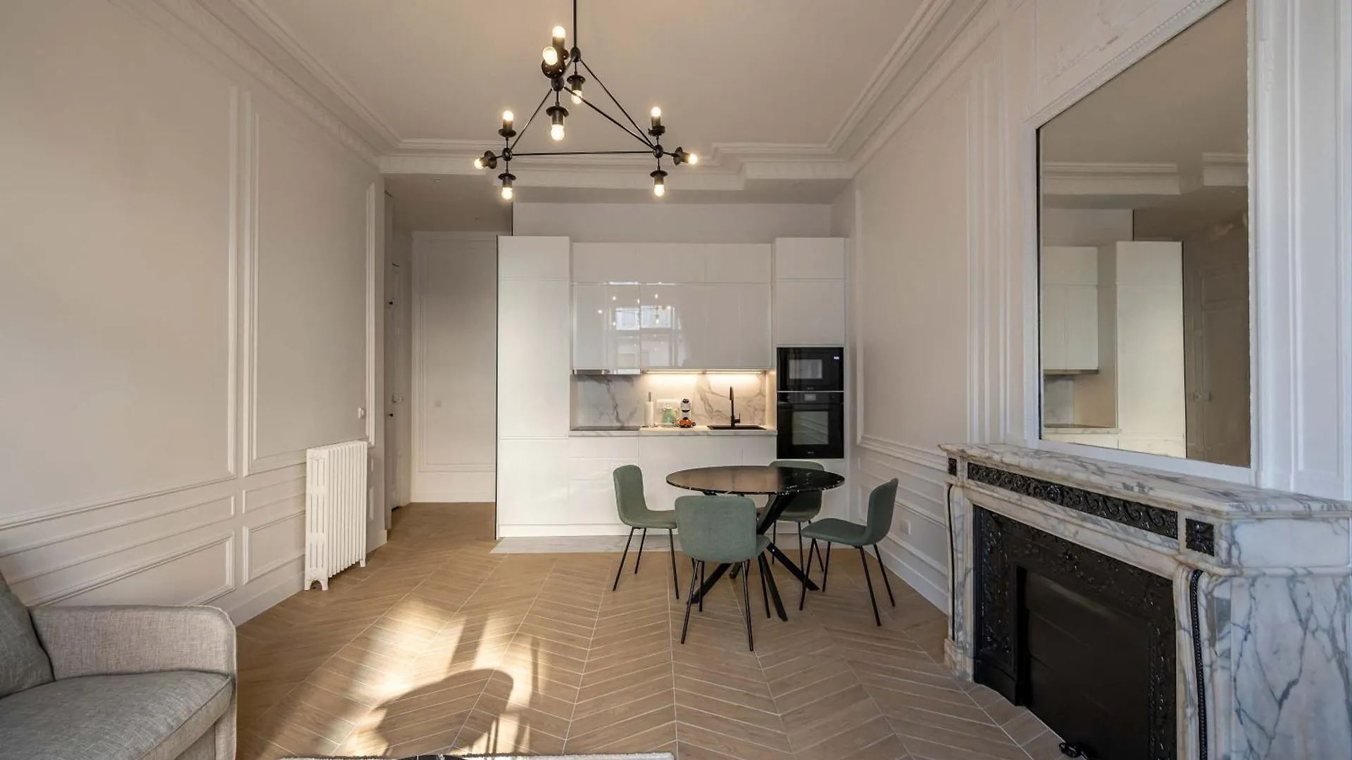 Appartement Dauphine Muette Trocadero - Paris 16 - 4P